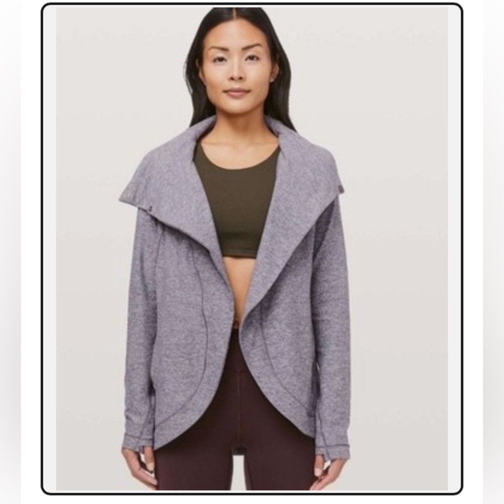 Lululemon RULU Rally wrap heatherd purple jacket size 4 like new